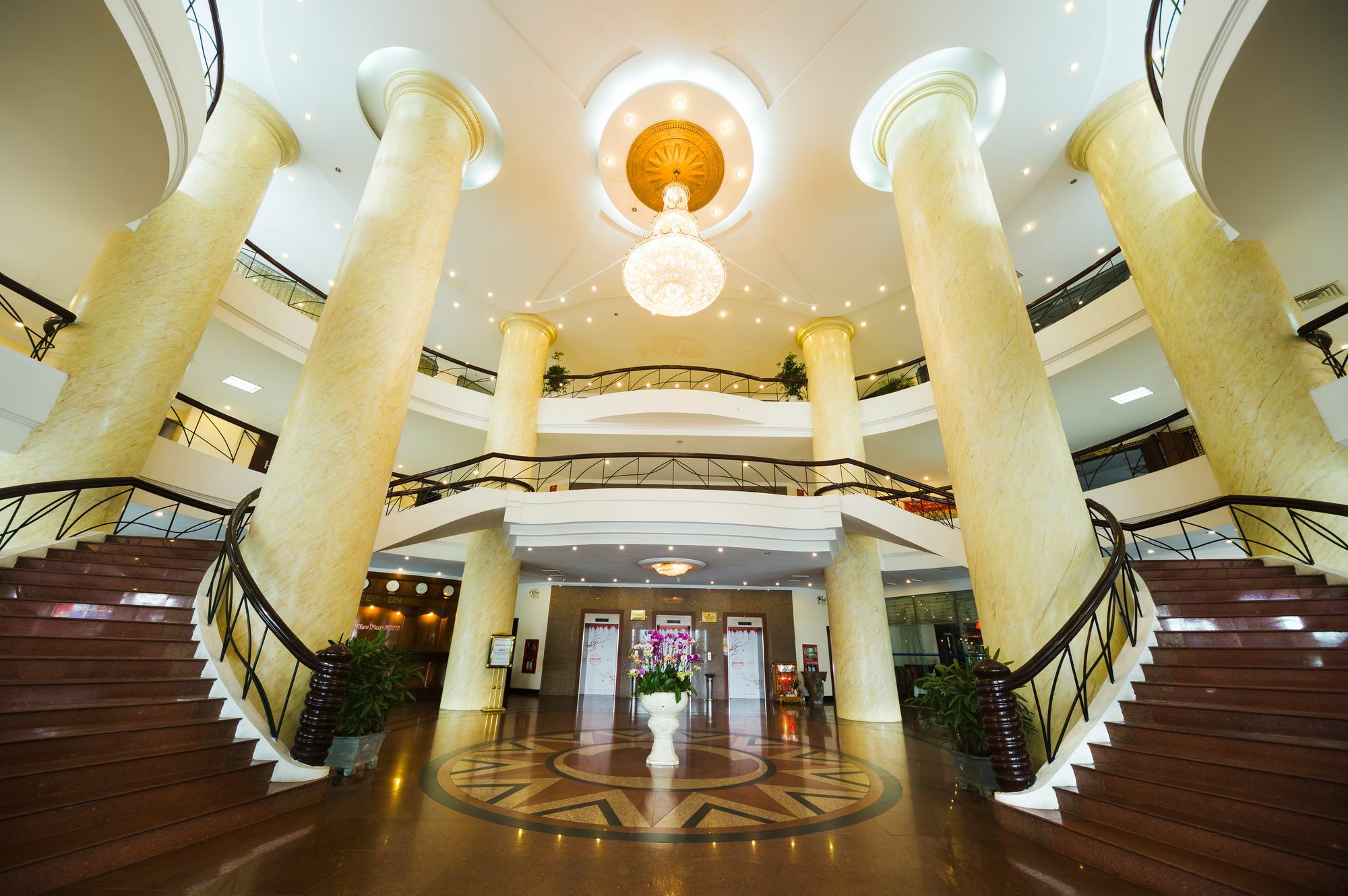 Muong Thanh Grand Phuong Dong Vinh Eksteriør bilde